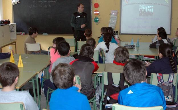 Educación reduce intermediarios para agilizar las denuncias de acoso escolar