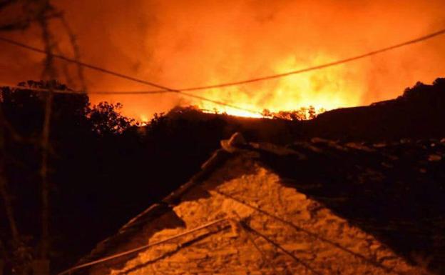 Cinco incendios permanecen activos en la provincia leonesa