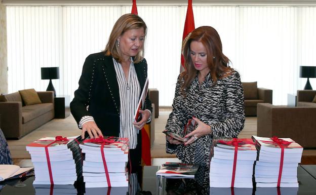 Pilar del Olmo registra el proyecto de presupuestos en las Cortes de Castilla y León