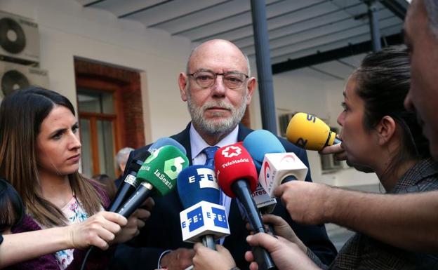 Maza recuerda que la Fiscalía actúa a posteriori, también con el artículo 155