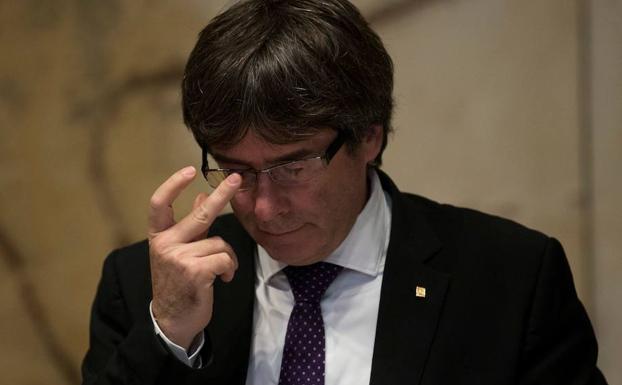 PP y PSOE contemplan la posibilidad de que una convocatoria electoral de Puigdemont suspenda la aplicación del 155