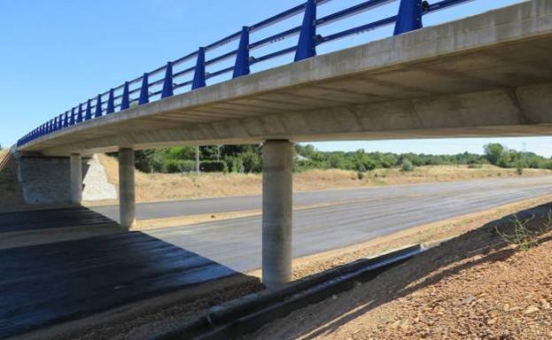 «Tardaremos 100 años en ver terminada la autovía a Valladolid»