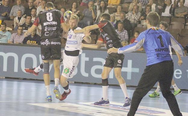 Cupara, Marqués, Piñeiro y Gonzalo Pérez, bajas en Ademar durante el parón