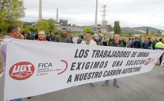 Los mineros de Uminsa y HBG llevan a indefinidas sus protestas cansados de ser «paganos» de los «engaños» de Endesa