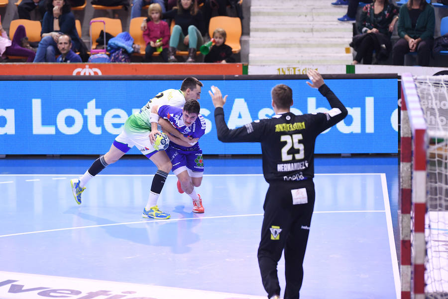 Derrota abultada del Ademar