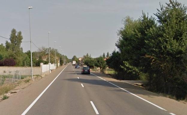 Dos heridos en la colisión frontal entre dos vehículos registrada en la N-601 en Villamoros de Mansilla