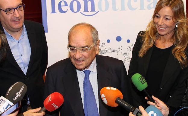 Martin Villa tacha de error el cierre de las centrales térmicas