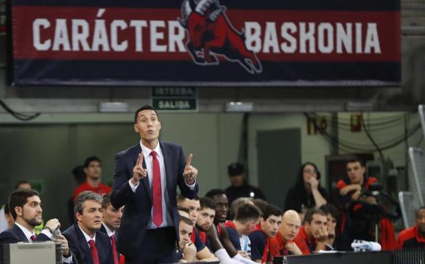 Prigioni dimite como técnico del Baskonia