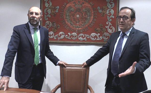 Santocildes recoge la toga de manos de Gorgojo y aboga por preservar la dignidad de los abogados leoneses