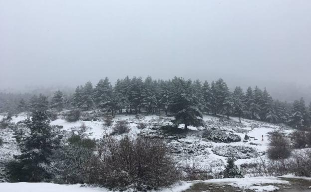 La nieve aterriza en San Isidro y Las Señales acompañando el descenso de temperaturas