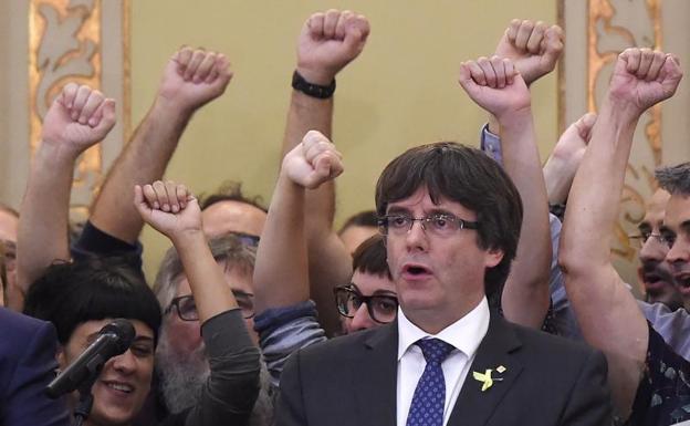 El PDeCAT pide «generosidad» a ERC para una lista unitaria que lidere Puigdemont