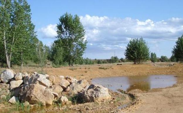 El Ayuntamiento lanza una oferta a 30 años para encontrar quien asuma su «maldito» campo de golf