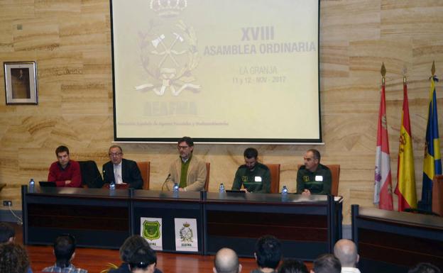 Intentos de apuñalamiento, ruedas pinchadas, amenazas con arma... el riesgo de ser agentes forestal