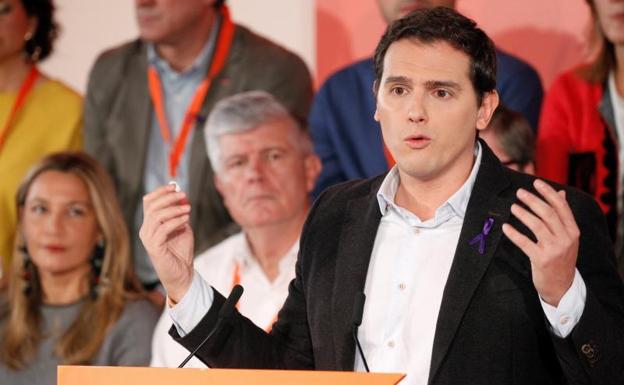 Rivera abre «la puerta» de Cs a todos los socialistas «hartos de nacionalismo»