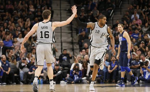 Aldridge y Pau Gasol lideran el triunfo de los Spurs