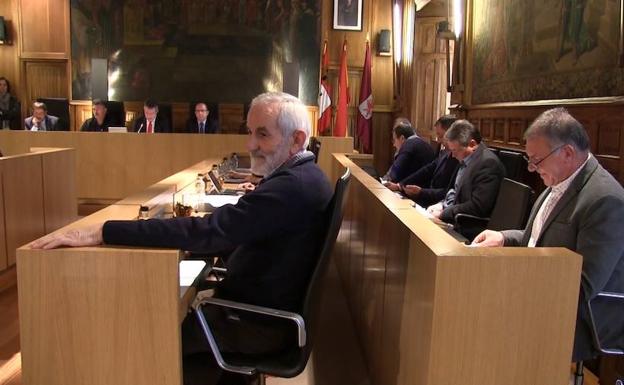 495 euros, la ‘millonaria’ deuda de Asturias con León