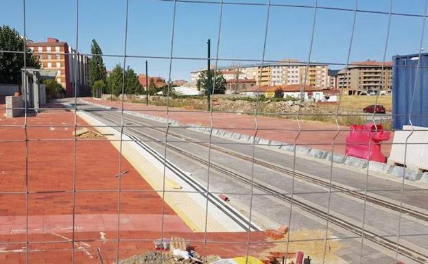 La traza ferroviaria de Feve está «casi finalizada» y se pondrá en valor el entorno de la estación de Matallana