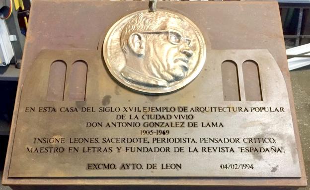 La memoria de González de Lama se hará visible en días con su busto conmemorativo