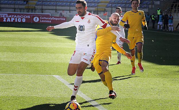 «No salen jugadores de León porque tratamos muy mal a la gente de aquí, como a Viti»