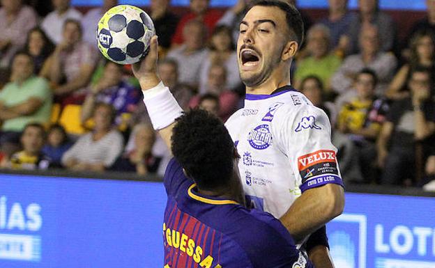 Costoya: «La derrota dolió más porque queríamos dedicar el triunfo a Ludena»