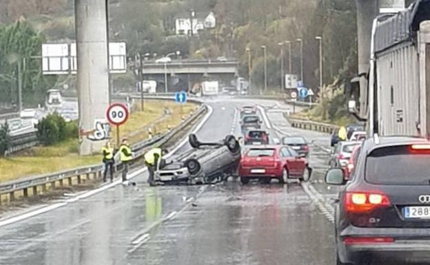 Seis coches implicados en un accidente en la A-66