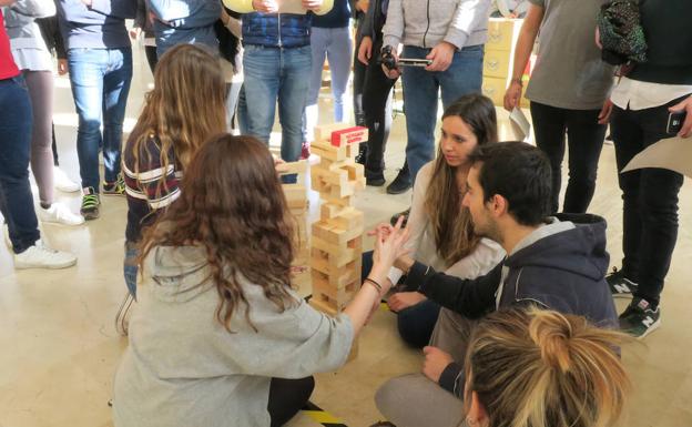 La VI edición del 'Team Building Games' recoge 200 kilos de alimentos