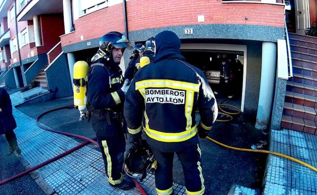 Un incendio provocado por una caldera en una vivienda de La Robla hace saltar las alarmas