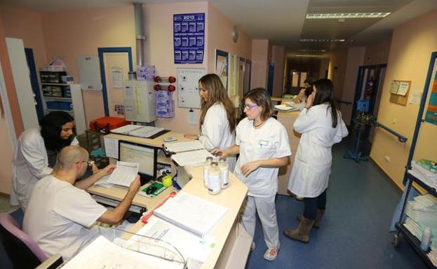 El Área de Salud de León dispondrá de 805 sanitarios durante los festivos especiales de Navidad
