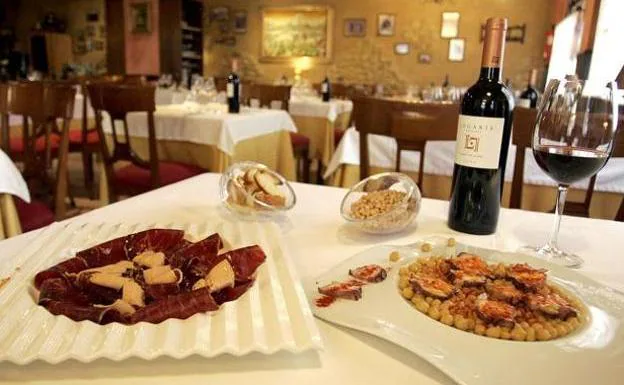 León contará el próximo año con su sello conmemorativo por ser la Capital Española de la Gastronomía