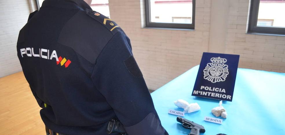 La Policía detiene en Ponferrada a un presunto traficante de heroína y cocaína y desmantela un punto negro de venta