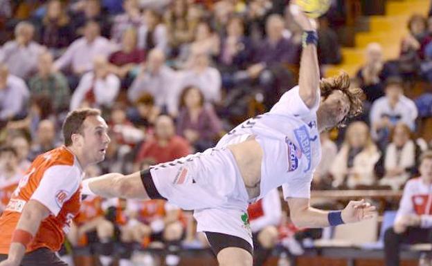 Carou cree que Manolo Cadenas inculca a Argentina «sorpresa y desparpajo»