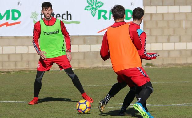 David García ya se ejercita con la Cultural y Magallán vuelve a pisar el césped