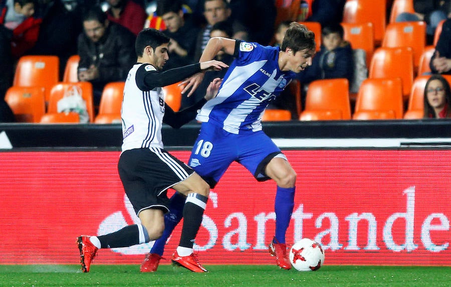 Los mejores momentos del Valencia-Alavés, en imágenes