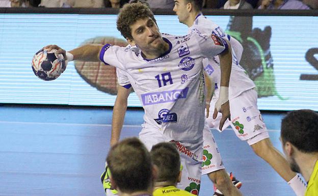 Acacio quiere aclarar «cuanto antes» su futuro en el Ademar