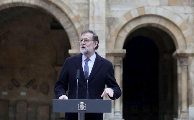 Rajoy, «orgulloso» de la historia de León, compromete la integración del AVE para finales del 2018