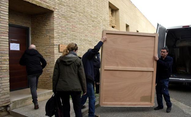 El juez paraliza el traslado de los frescos del MNAC a Sijena