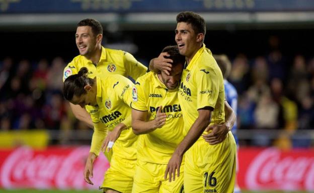 El Villarreal resuelve en la primera parte