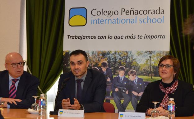 Peñacorada mira al futuro con unas jornadas de orientación universitaria