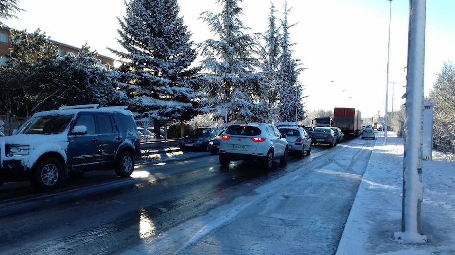 La nieve colapsa León