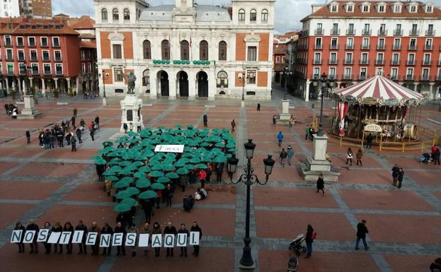 Cientos de personas tiñen de verde esperanza el Día Contra el Cáncer en Castilla y León