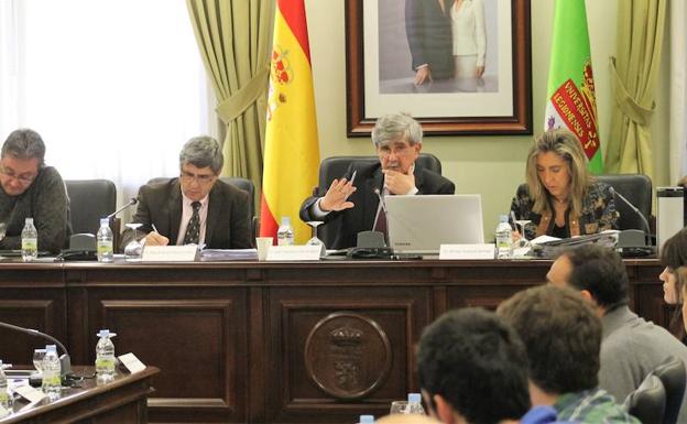 El Consejo de Gobierno de la ULE aprueba crear un Aula Confucio en Vigo