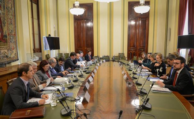 El Gobierno alude al Pacto Nacional por el Agua como «una prioridad» y garantiza poder construir una política «integradora, consensuada y solidaria»