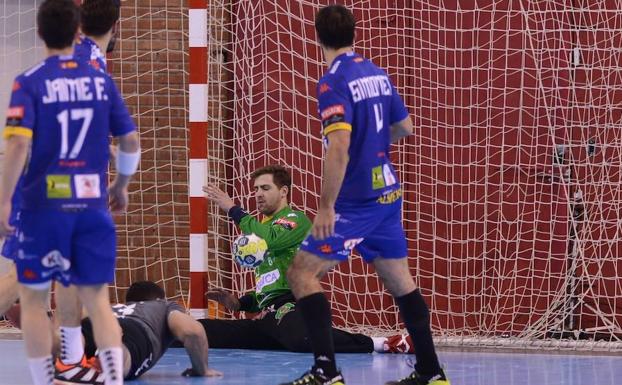 Biosca confiado en que solo sea «un susto» su lesión en Cuenca