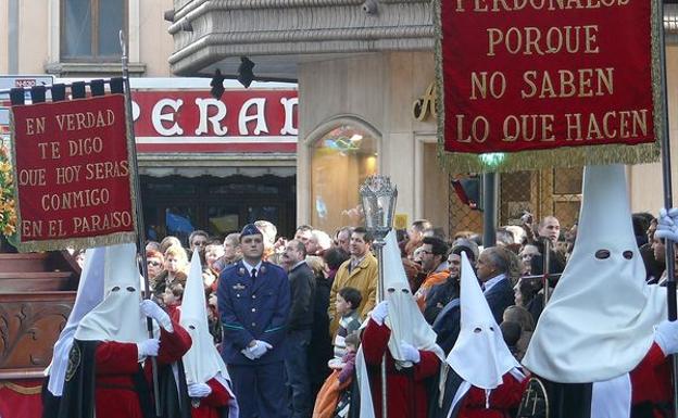 La Obra Social de la Cofradía de las Siete Palabras refuerza su presencia en la sociedad leonesa