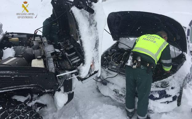 La Guardia Civil realiza más de 950 auxilios con motivo del temporal de nieve en la provincia