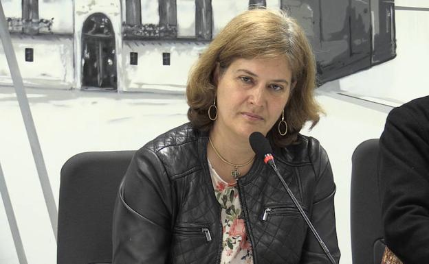 LeC pide explicaciones a Margarita Torres por su viaje a Murcia