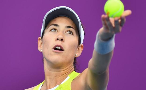 Garbiñe Muguruza, directa a la final por la lesión de Halep