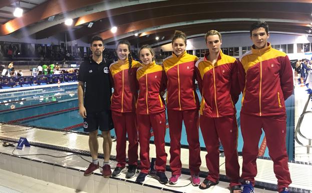 Cinco nadadores del CN León representan a Castilla y León en el Campeonato de España