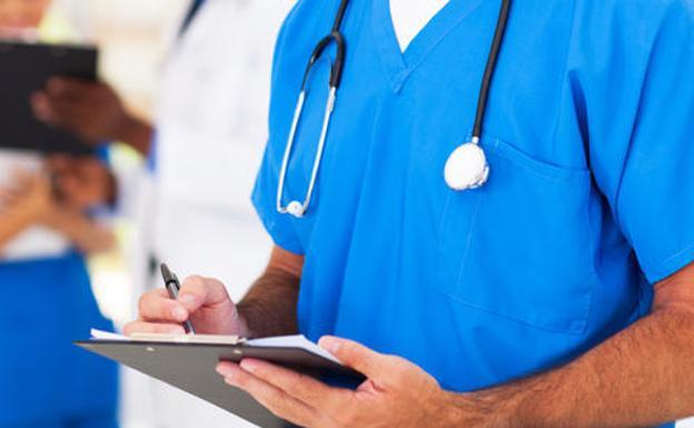 Los profesionales de la salud de León creen que «el nuevo campus desbordará los centros con alumnos de prácticas»