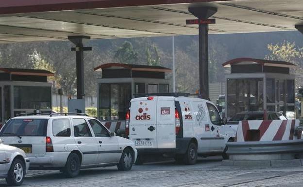 Asturias ve «muchas posibilidades» para que los conductores no paguen en el Huerna en 2021